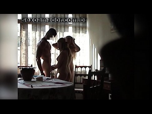 ❤️ Sex przyjaciele zapraszają gigantycznego mężczyznę i trójkąt z nim ❤️ Sex video at us pl.ttsex.ru